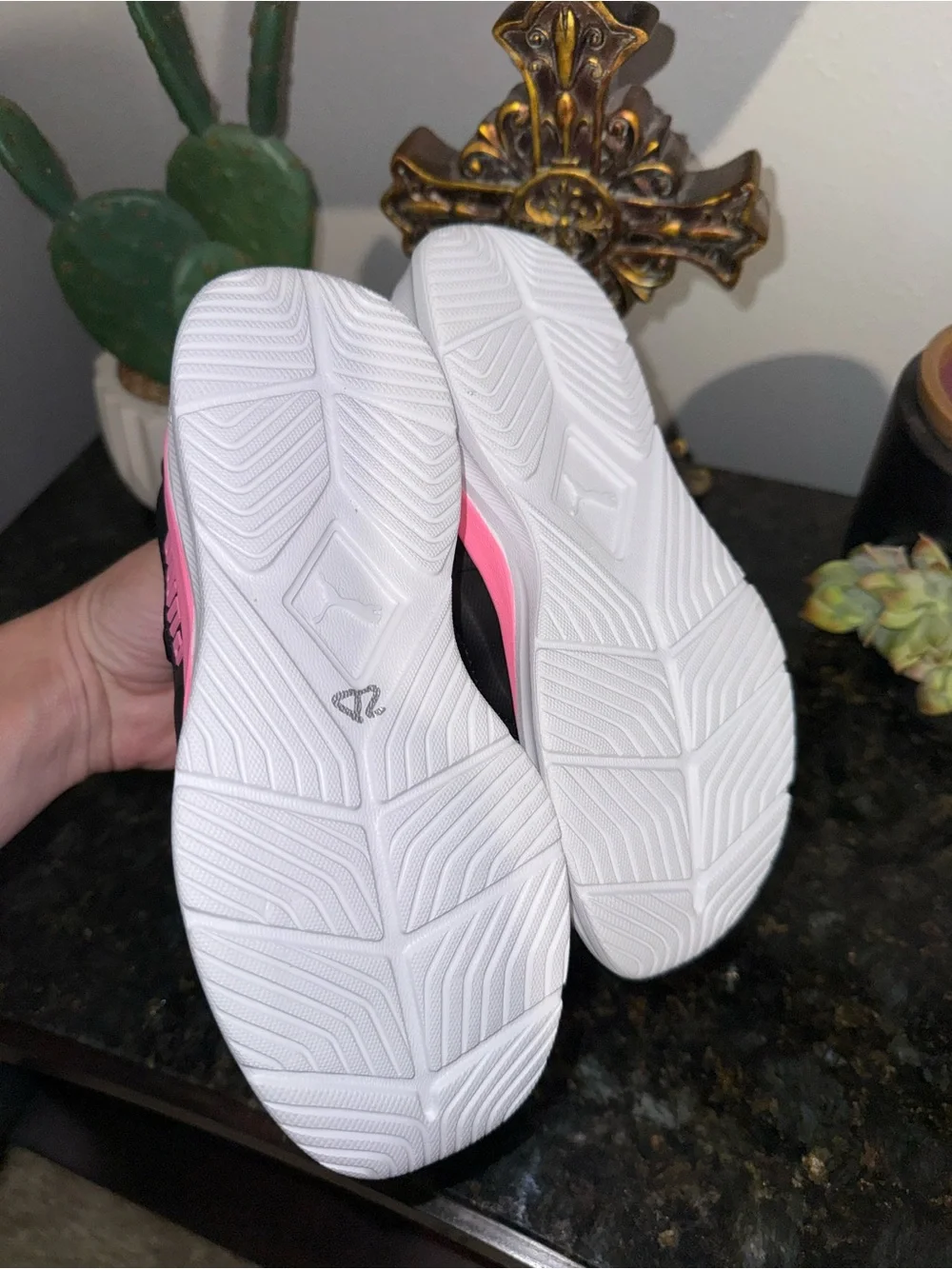 NWOT 1.5C Puma Black Knit Slip-On Sneakers with Pink and Multicolor Stitching
